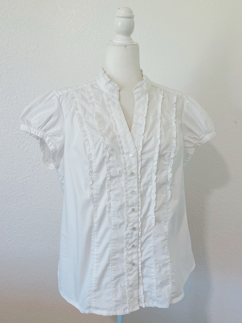 Stretch White Ruffle Button Front Blouse XXL